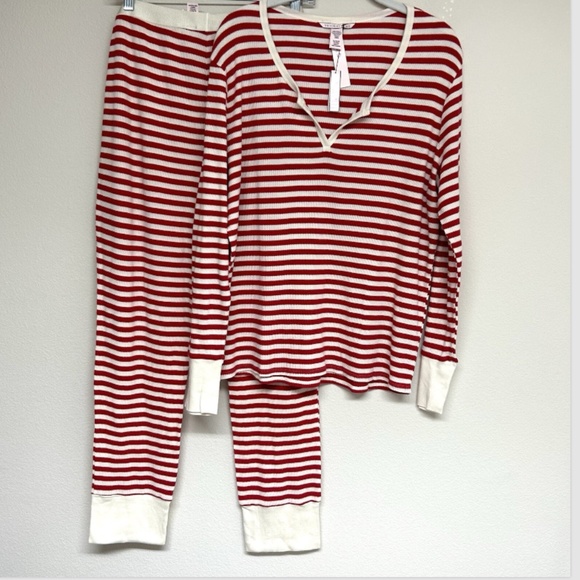 New Victoria’s Secret XL Stretch Thermal Pajama Set Candy Cane Stripe Red White - Picture 5 of 13
